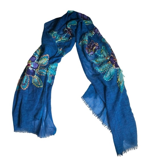 Exclusively For Signals Wool Blue Purple Floral Embroidered Scarf - Picture 6 of 13